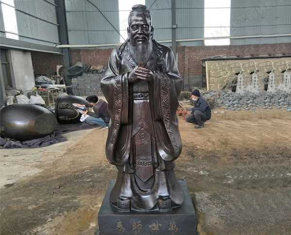 玻璃鋼雕塑制作出仿銅效果的步驟是什么呢？