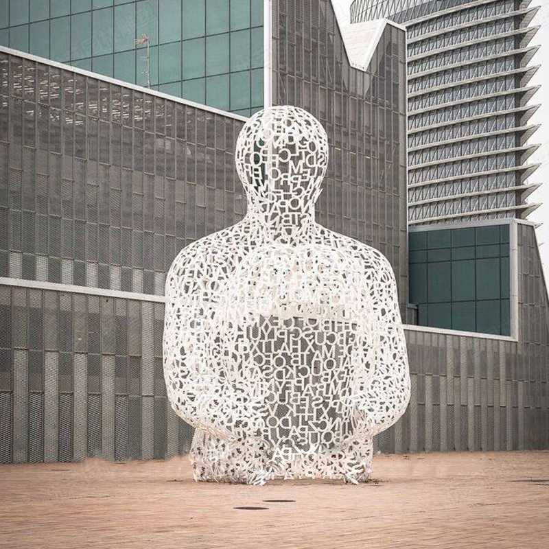 不銹鋼雕塑工廠，鏤空不銹鋼人物雕塑